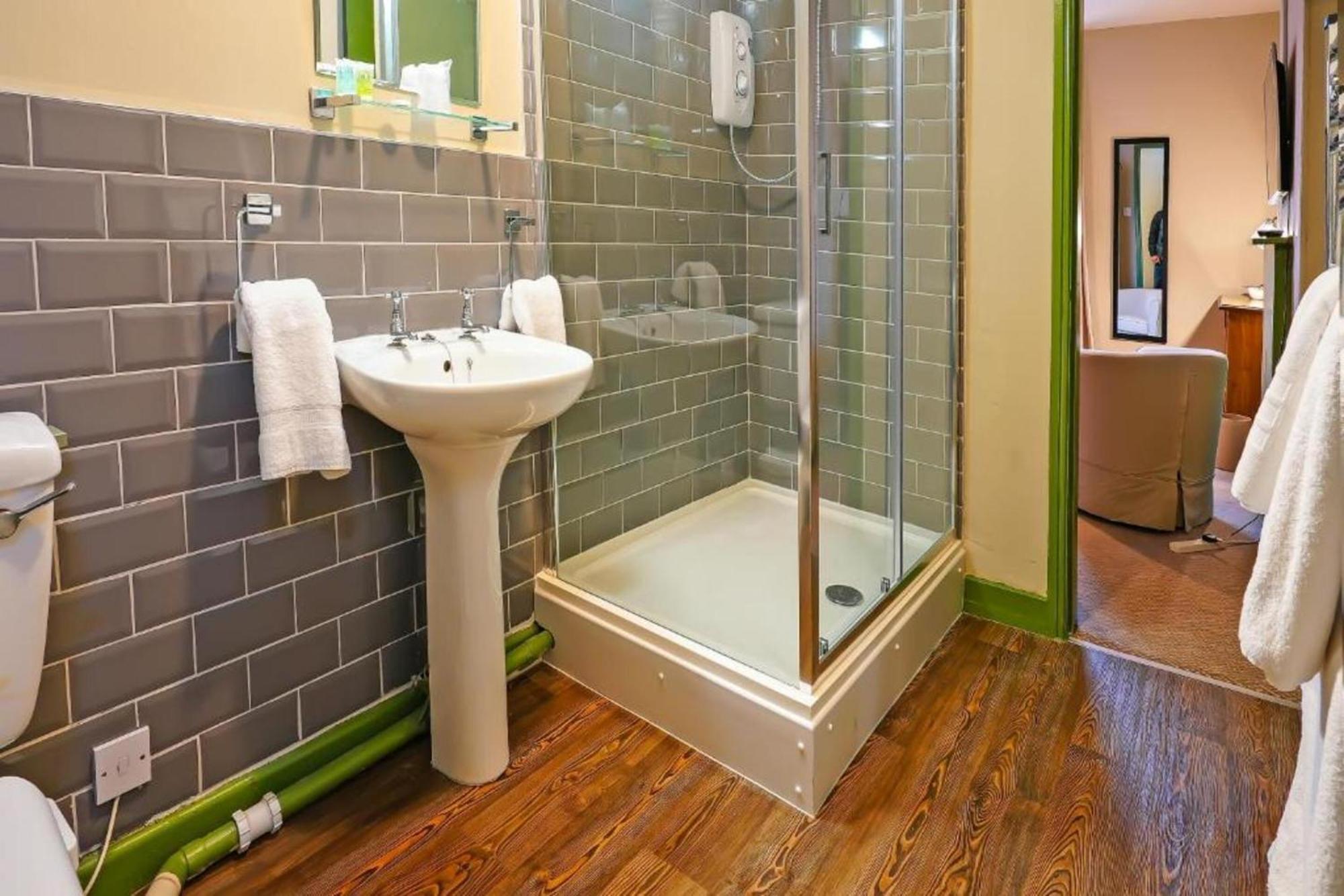 Hotel Oyo The White Horse, Ripon North Yorkshire Extérieur photo