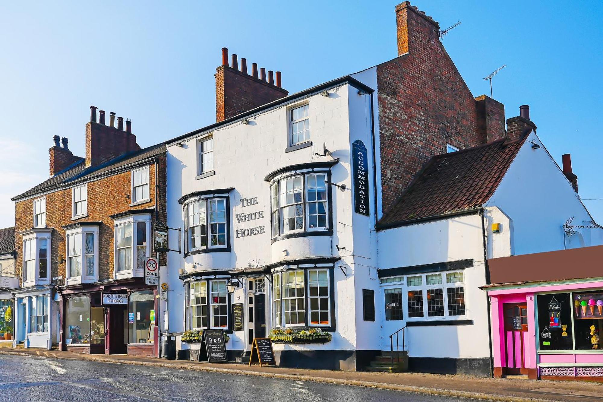 Hotel Oyo The White Horse, Ripon North Yorkshire Extérieur photo