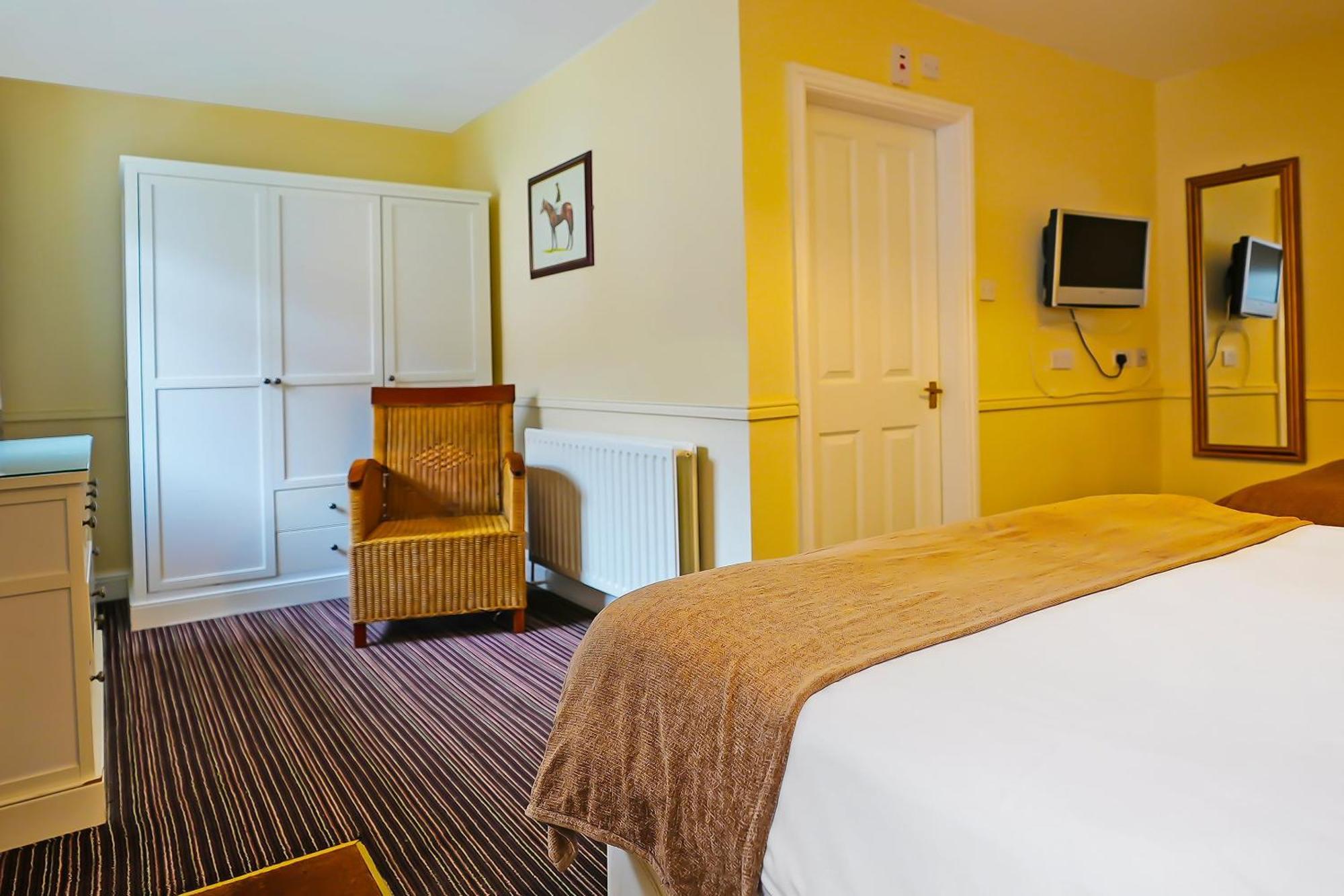 Hotel Oyo The White Horse, Ripon North Yorkshire Extérieur photo